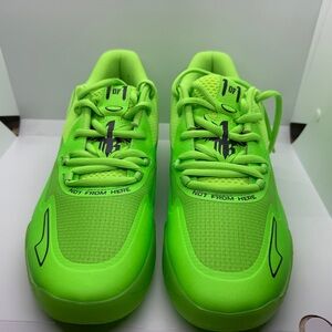 Puma Neon Green Athletic Shoes